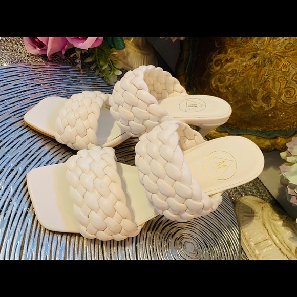 Sophisticated Quilted Braided weave slip on stiletto heal - Picture 8 of 16